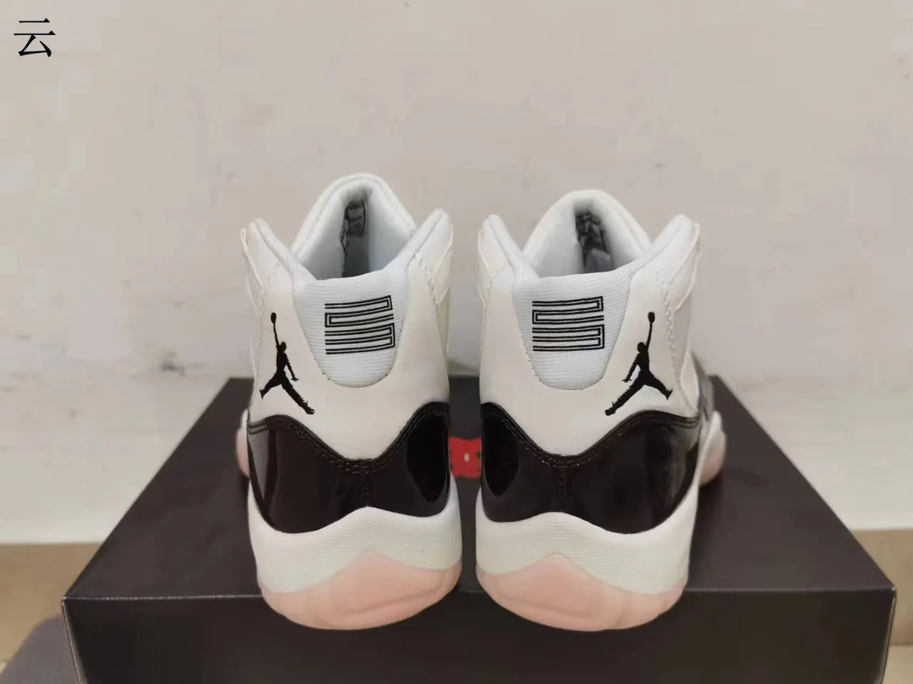 Air Jordan 11 White Black High-Top Patent Leather Toe Cap Basketball Shoes 3