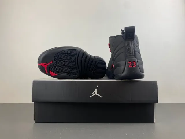 Air Jordan 12 Noir Rouge Chaussures de Basketball 17