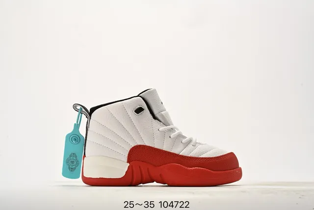 حذاء كرة السلة للأطفال Air Jordan 12 أسود وأصفر 7
