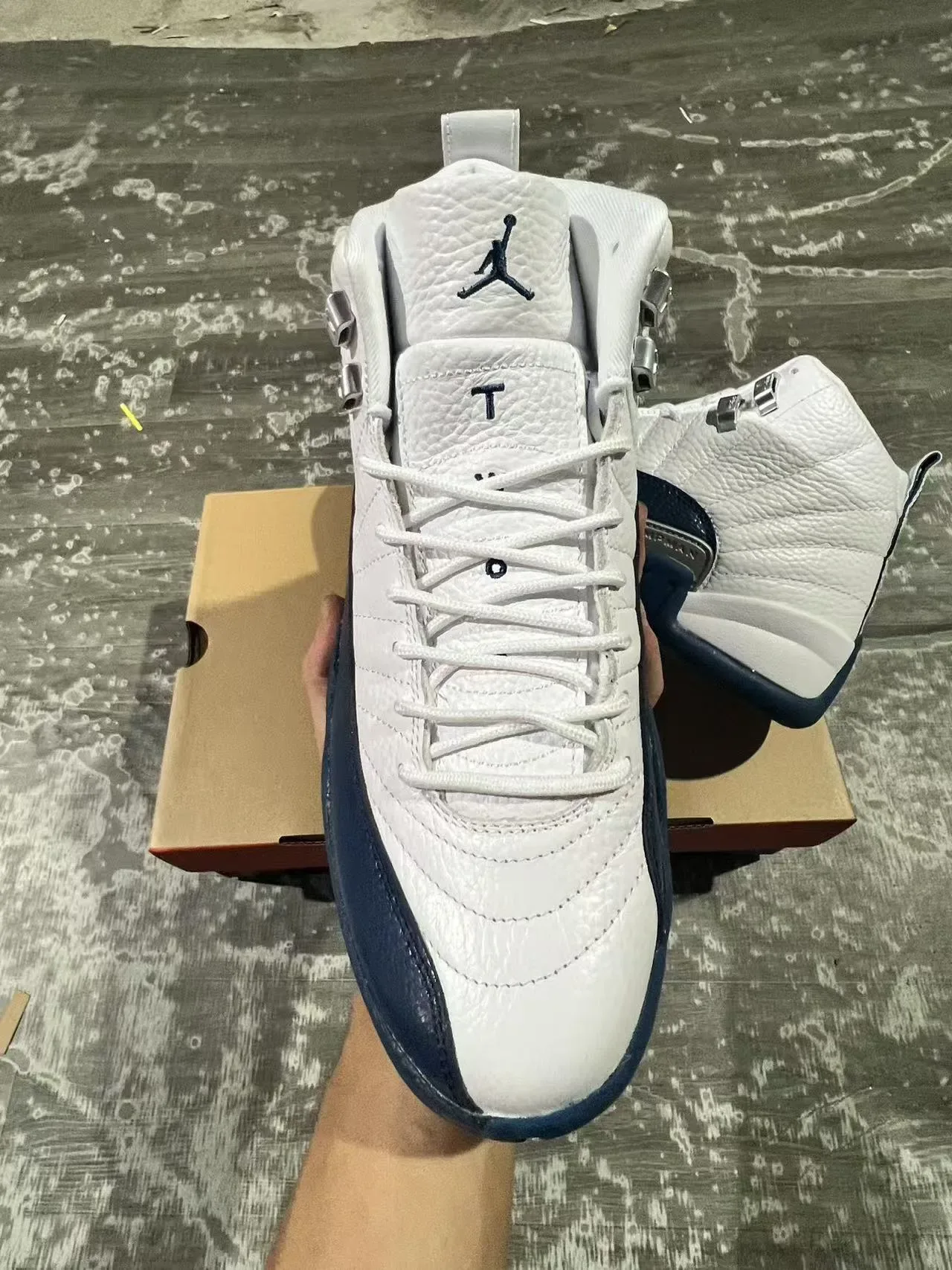 Air Jordan 12 Tênis de Basquete Branco Navy Couro 3