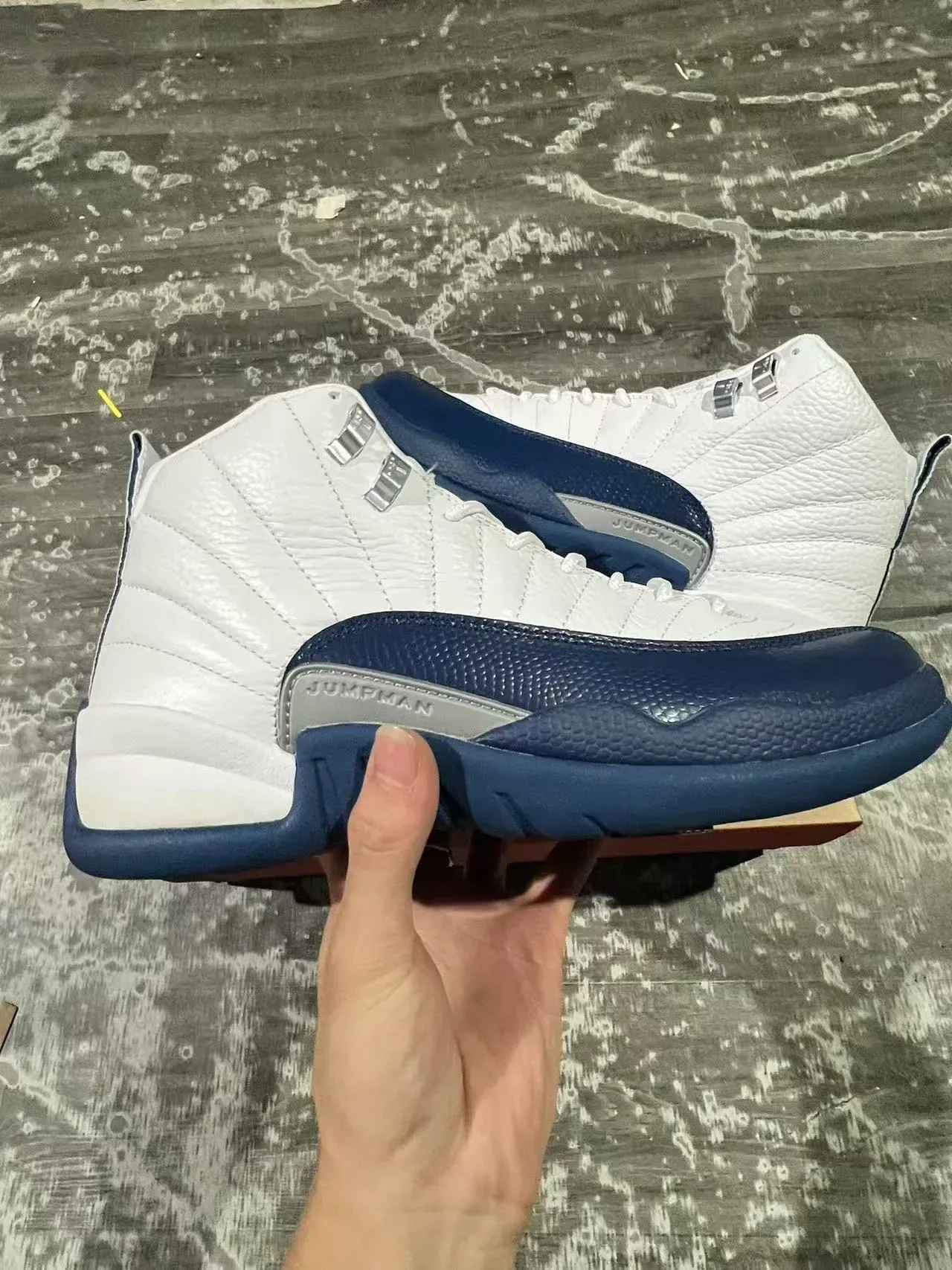 Air Jordan 12 Tênis de Basquete Branco Navy Couro 7
