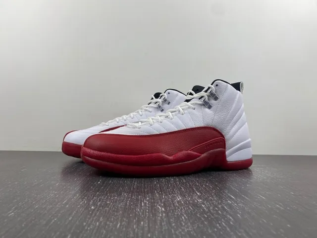 Air Jordan 12 White Red Basketball Shoes 2