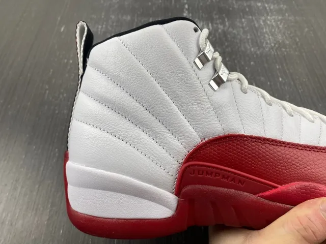 Air Jordan 12 White Red Basketball Shoes 4