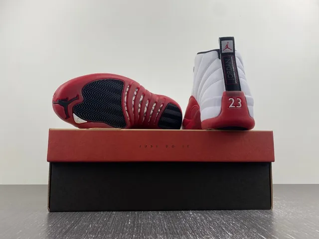 Air Jordan 12 White Red Basketball Shoes 16