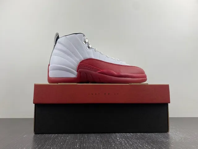 Air Jordan 12 White Red Basketball Shoes 17