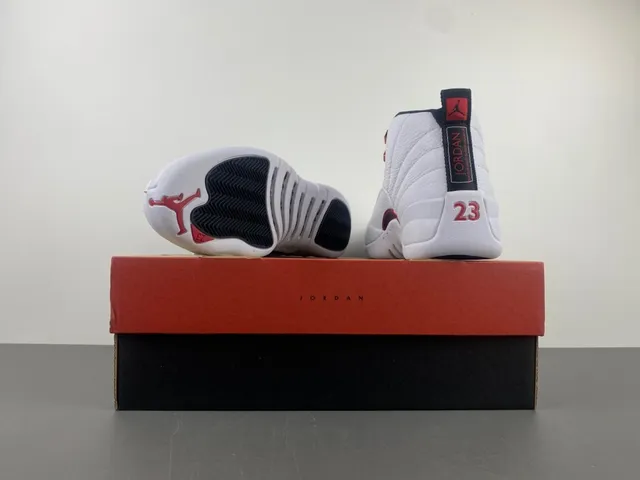 Air Jordan 12 White Red Black Basketball Shoes 17