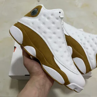 Air Jordan 13 White Tan Quilted Basketball Shoes