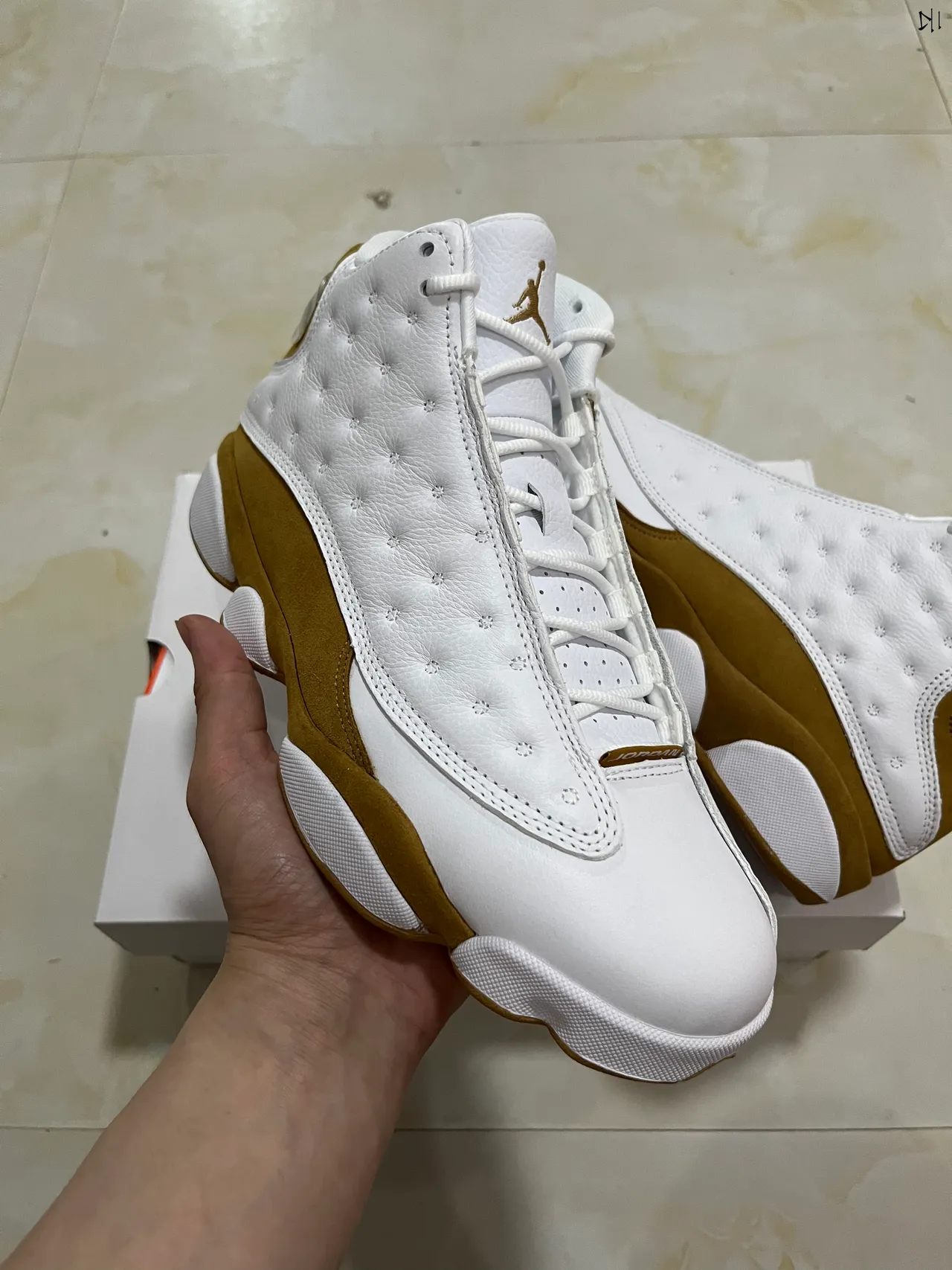 Air Jordan 13 White Tan Quilted Basketball Shoes 2