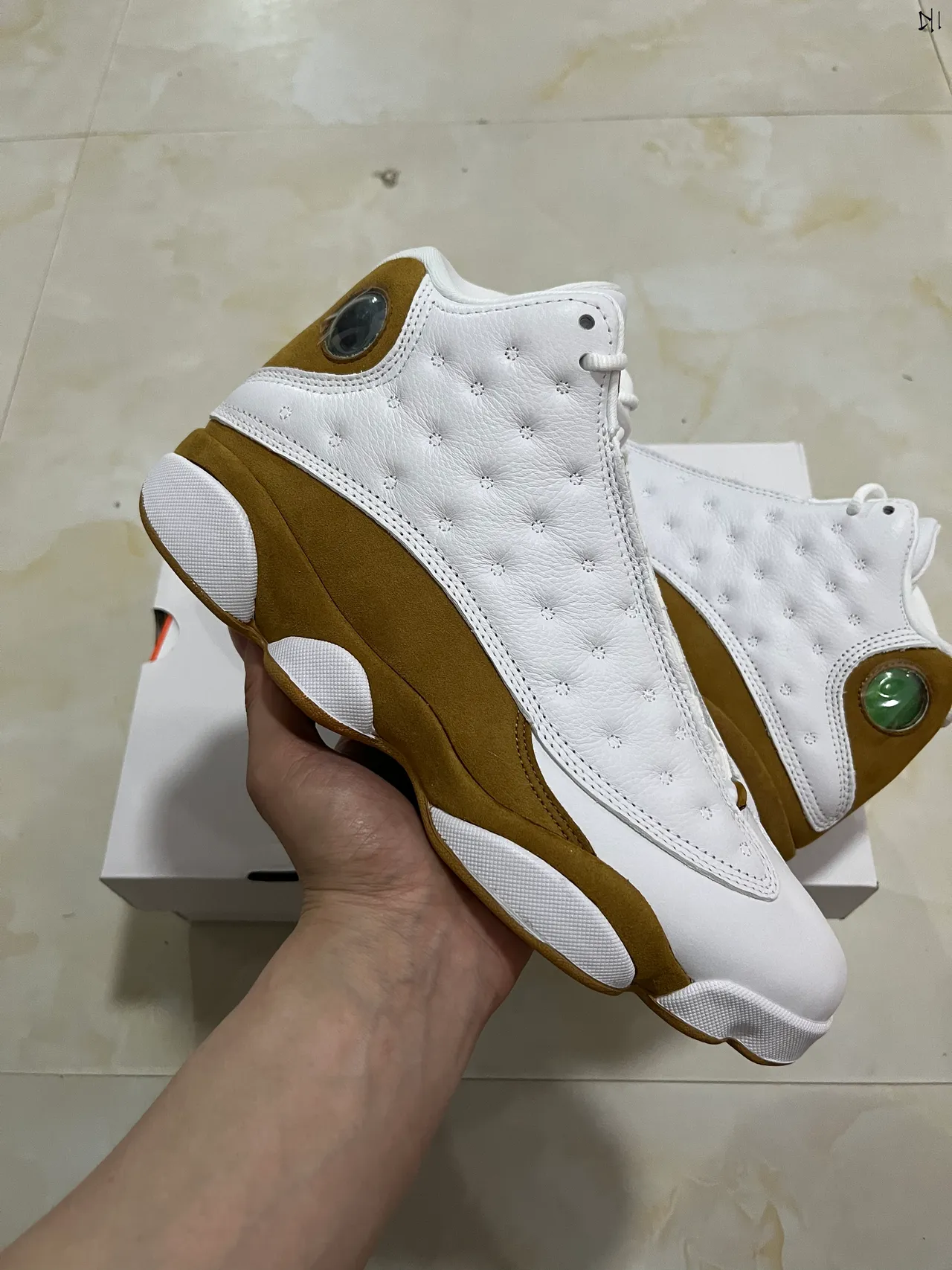 Air Jordan 13 White Tan Quilted Basketball Shoes 3