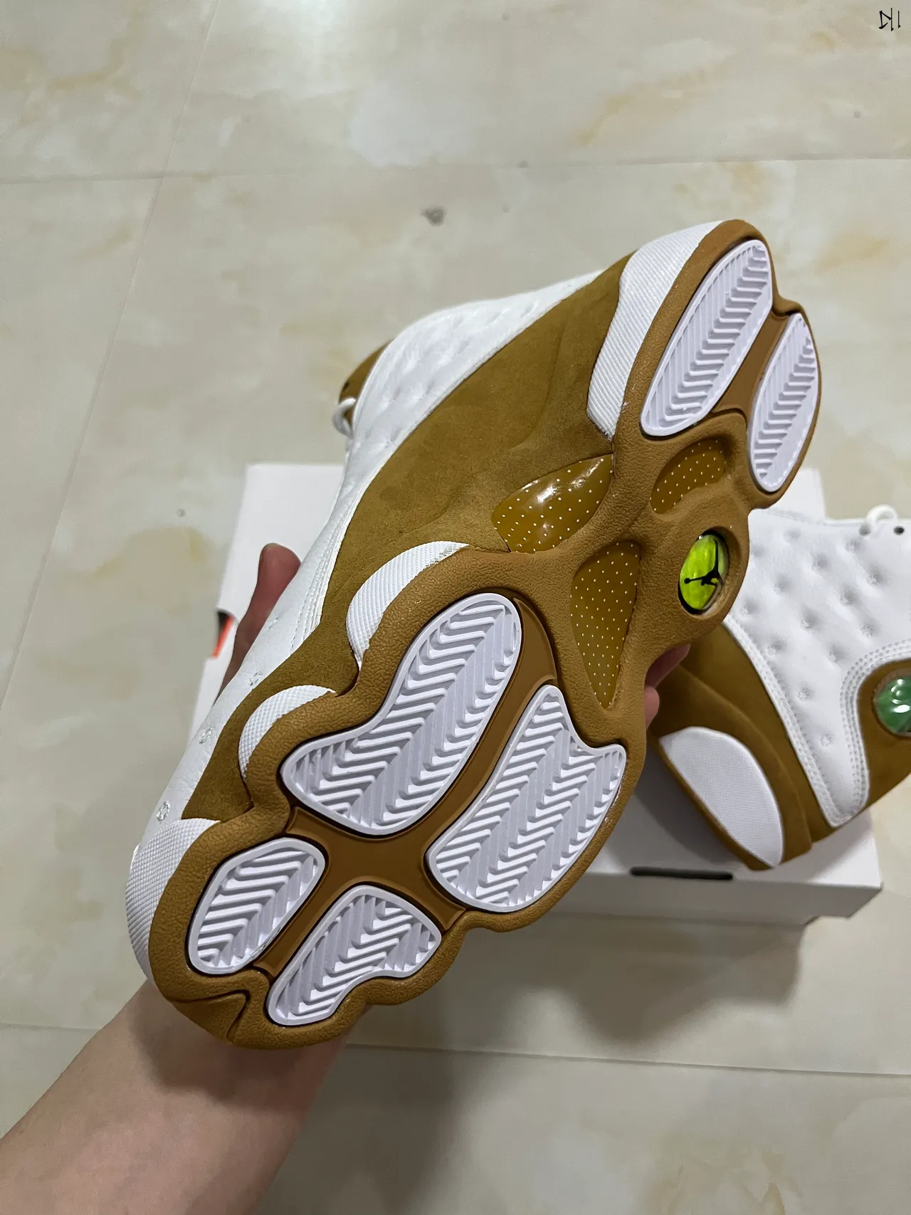 Air Jordan 13 White Tan Quilted Basketball Shoes 8