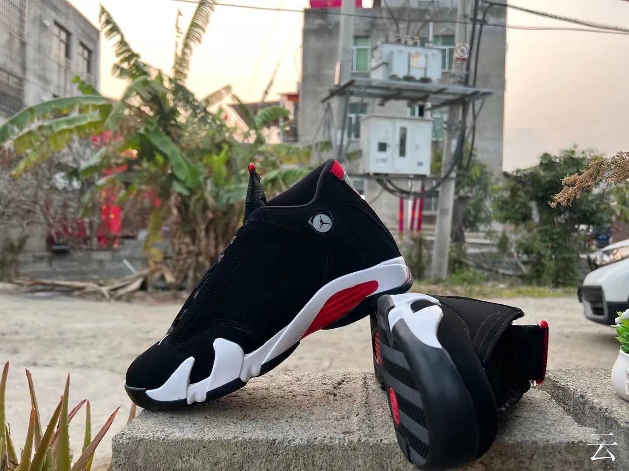 Air Jordan 14 Black Red White Basketball Shoes 3