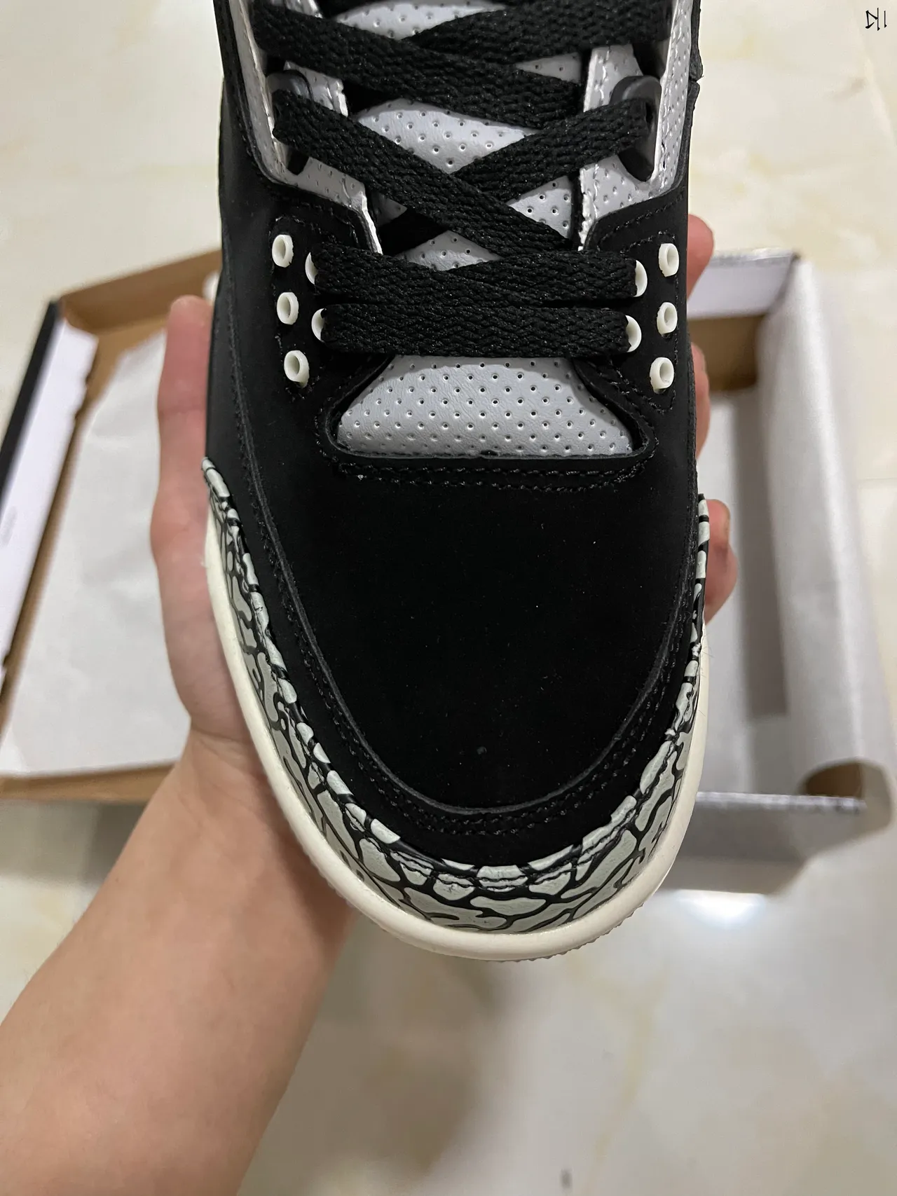 Air Jordan 3 Black Elephant Basketball Shoes 4