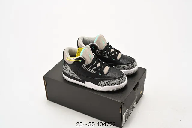 Tênis de basquete Air Jordan 3 Off-White cinza com estampa de elefante 3