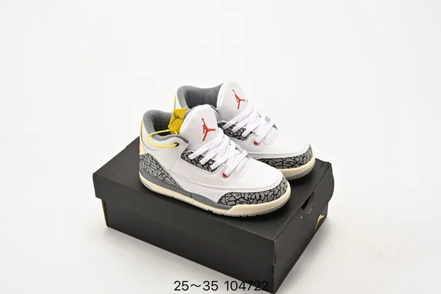 Tênis de basquete Air Jordan 3 Off-White cinza com estampa de elefante 12