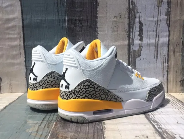 Air Jordan 3 White Cement Orange Basketball Shoes 4