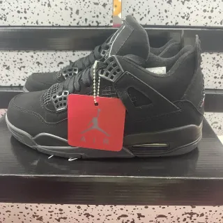 Air Jordan 4 黑色篮球鞋