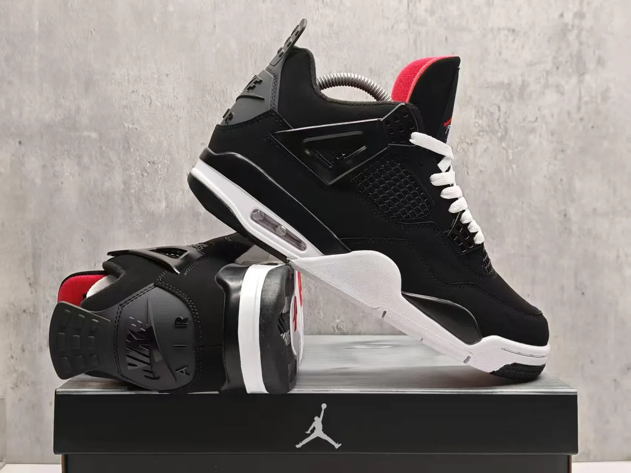 Chaussures de basketball Air Jordan 4 noir blanc rouge 2