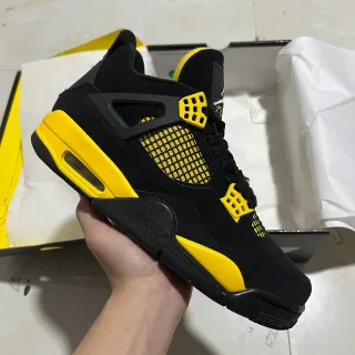 Air Jordan 4 黑黄篮球鞋