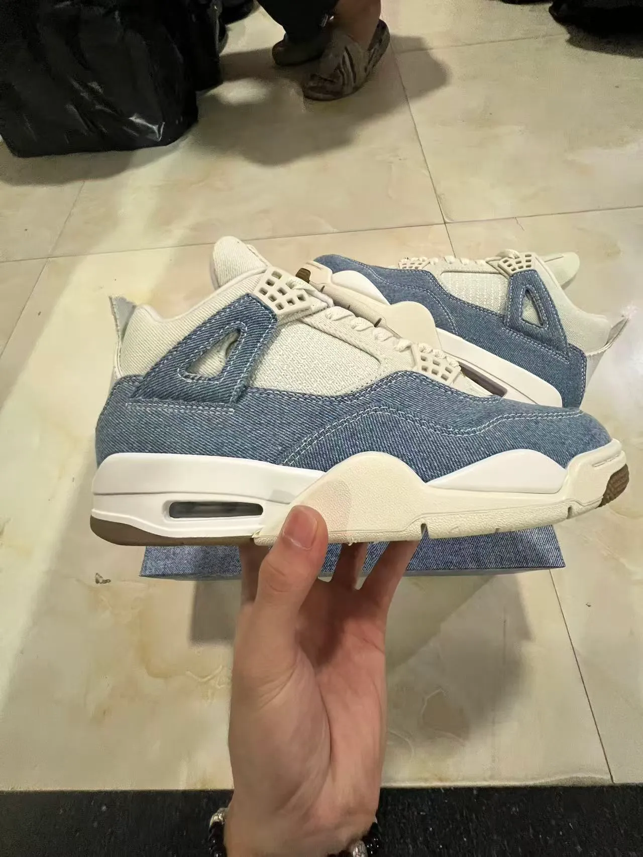 Air Jordan 4 Denim e Off-White Tênis de basquete lifestyle 7