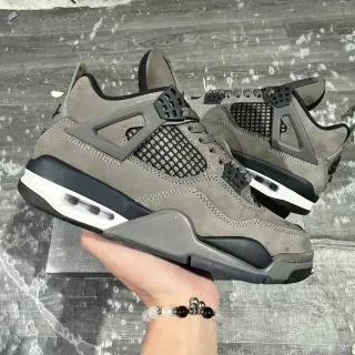 Air Jordan 4 Zapatos de Baloncesto con Gamuza Gris y Jaula de Plástico Negro