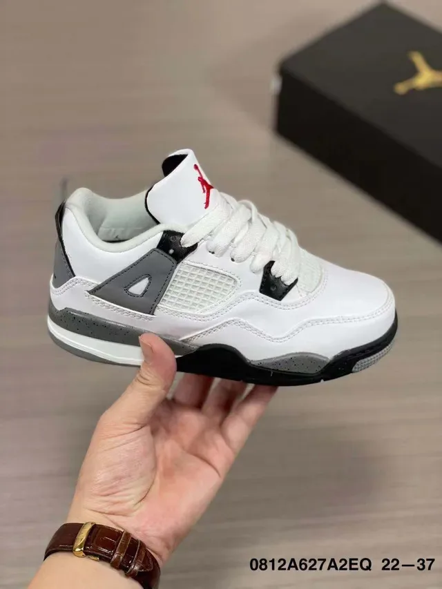 Zapatillas lifestyle Air Jordan 4 magenta y blanco 8