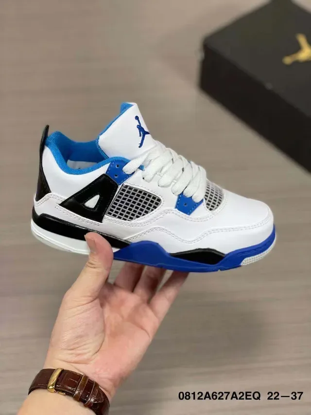 Zapatillas lifestyle Air Jordan 4 magenta y blanco 11