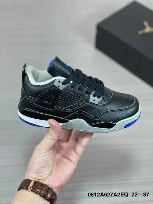 Zapatillas lifestyle Air Jordan 4 magenta y blanco 14