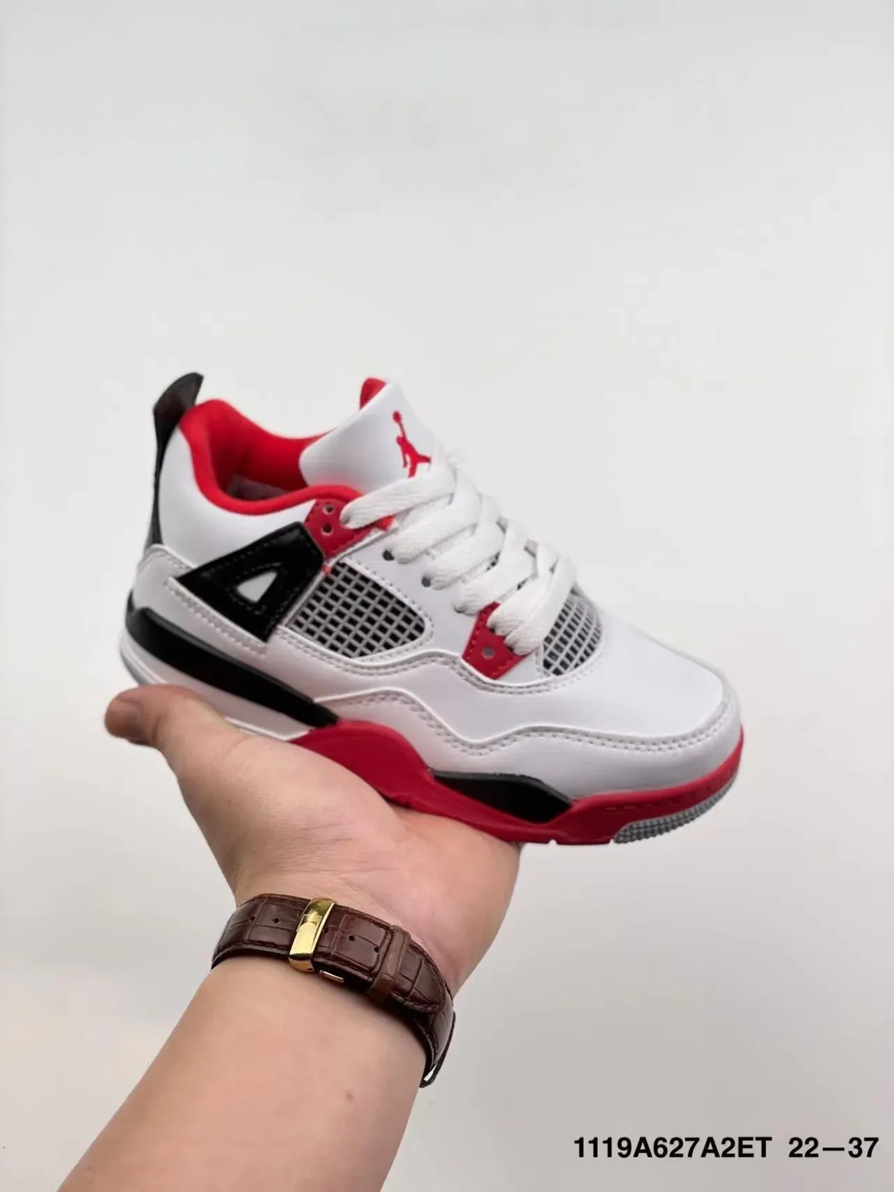 Zapatillas lifestyle Air Jordan 4 magenta y blanco 17