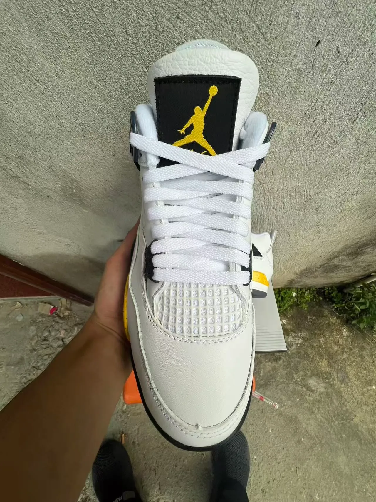 Air Jordan 4 सफेद काले पीले धब्बेदार बास्केटबॉल जूते 3