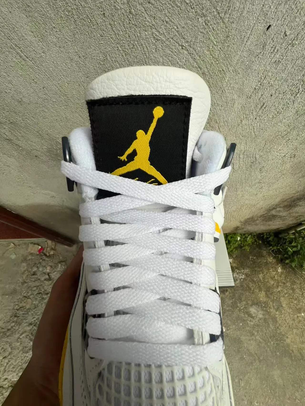 Air Jordan 4 सफेद काले पीले धब्बेदार बास्केटबॉल जूते 4