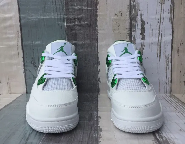 Chaussures de basketball Air Jordan 4 blanc et vert 3