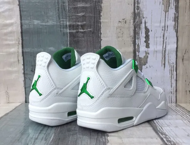 Chaussures de basketball Air Jordan 4 blanc et vert 5