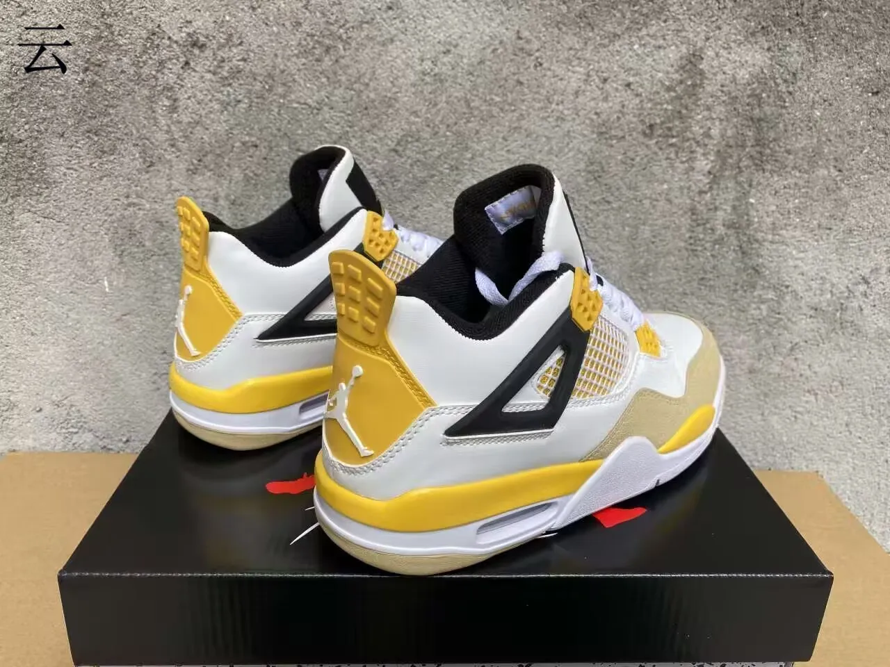 Air Jordan 4 White Yellow Black Basketball Shoes 3