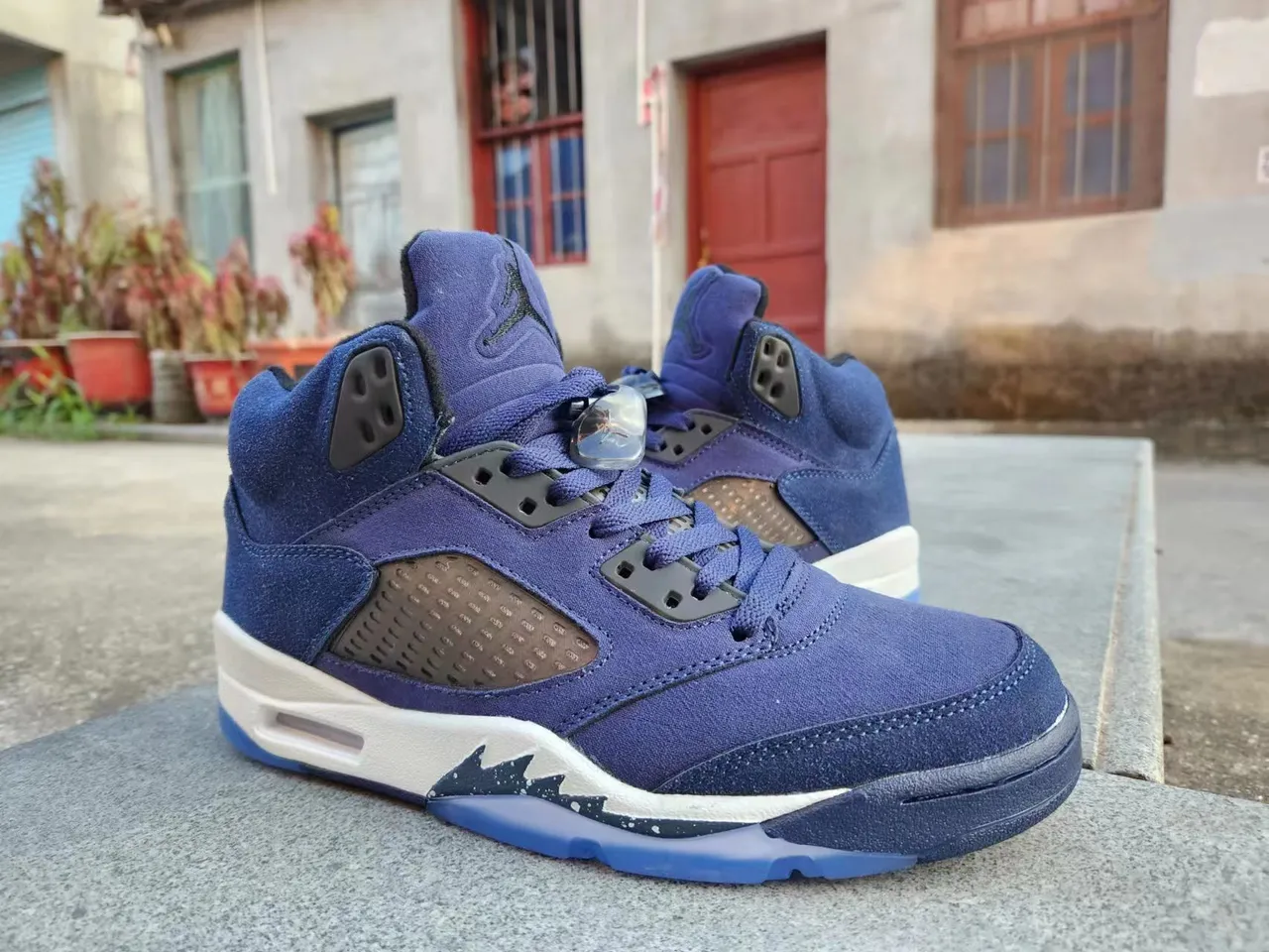 Zapatillas de baloncesto de caña alta de ante azul Air Jordan 5 2