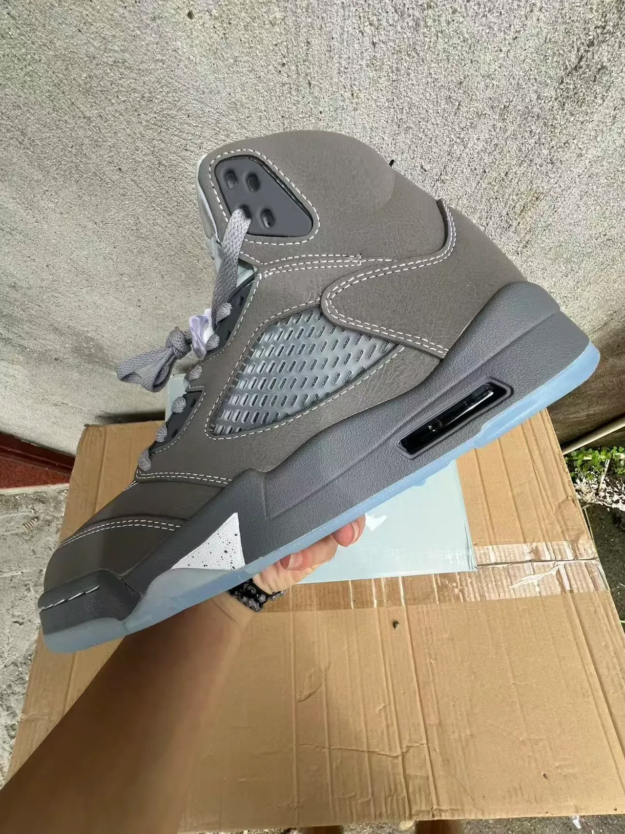 Air Jordan 5 أحذية كرة السلة الجلدية الرمادية العالية 5
