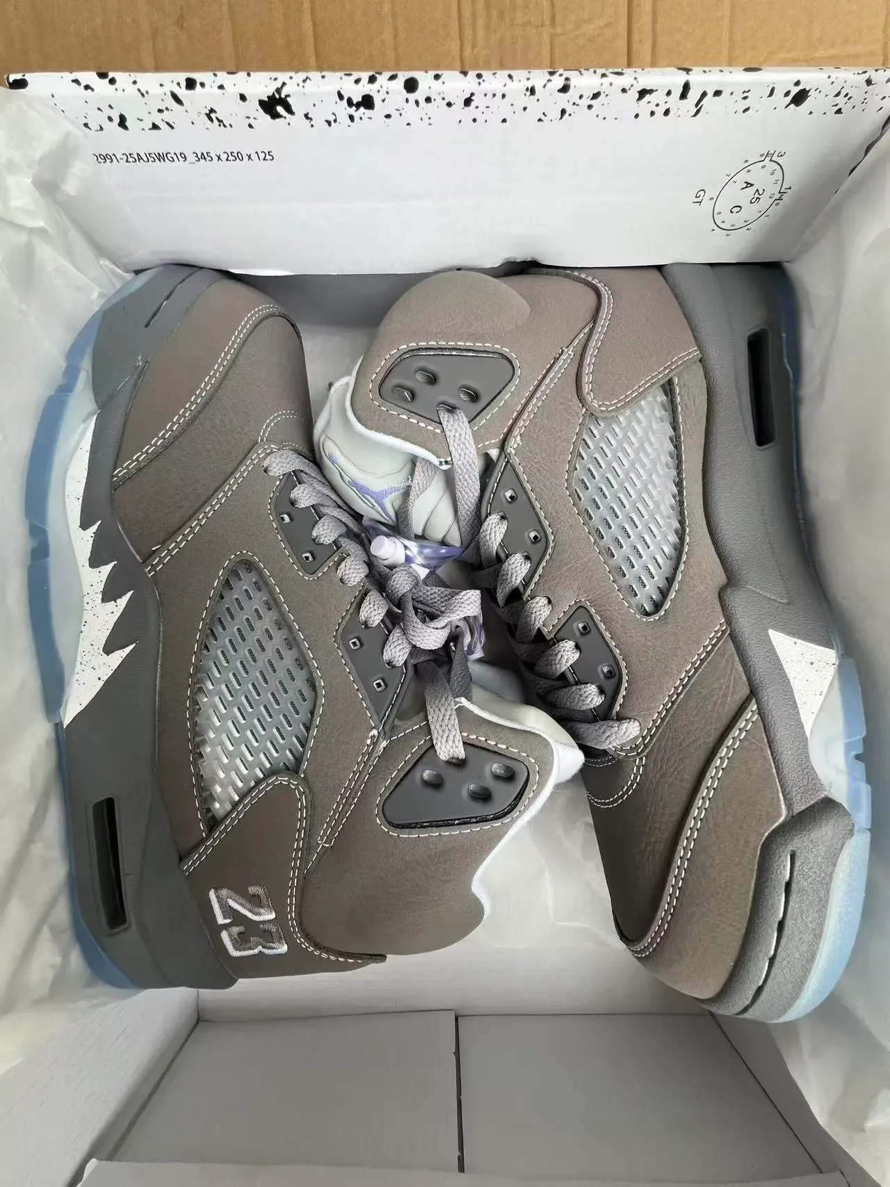Air Jordan 5 أحذية كرة السلة الجلدية الرمادية العالية 9
