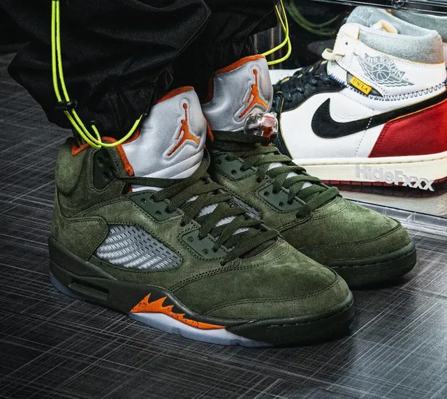 Air Jordan 5 Vert Olive et Orange Chaussures de Basketball 4