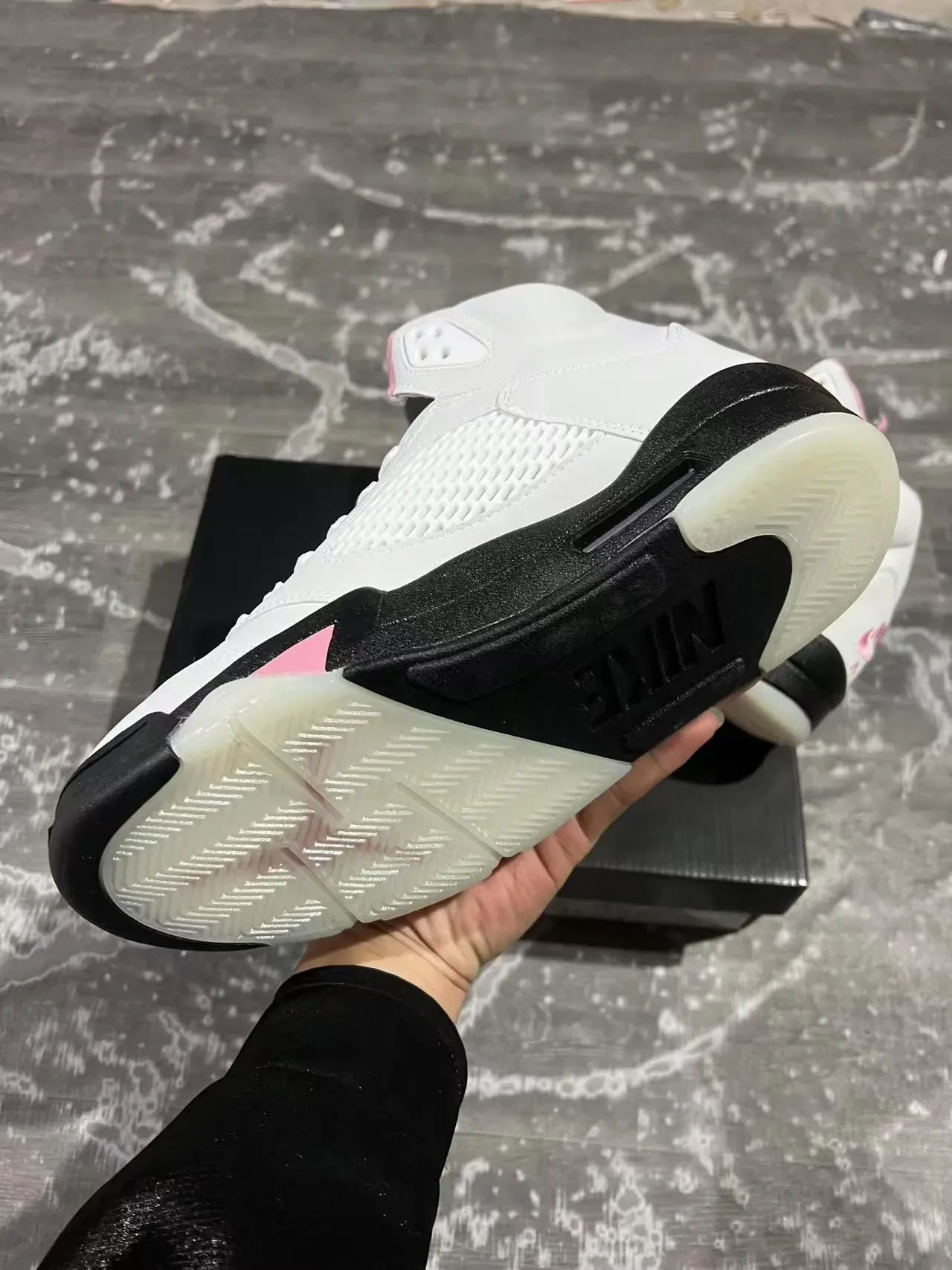 Air Jordan 5 White Pink Black Tênis de Basquete 6