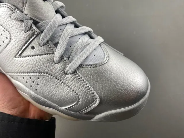 Air Jordan 6 Metallic Silver Basketball Shoes 2
