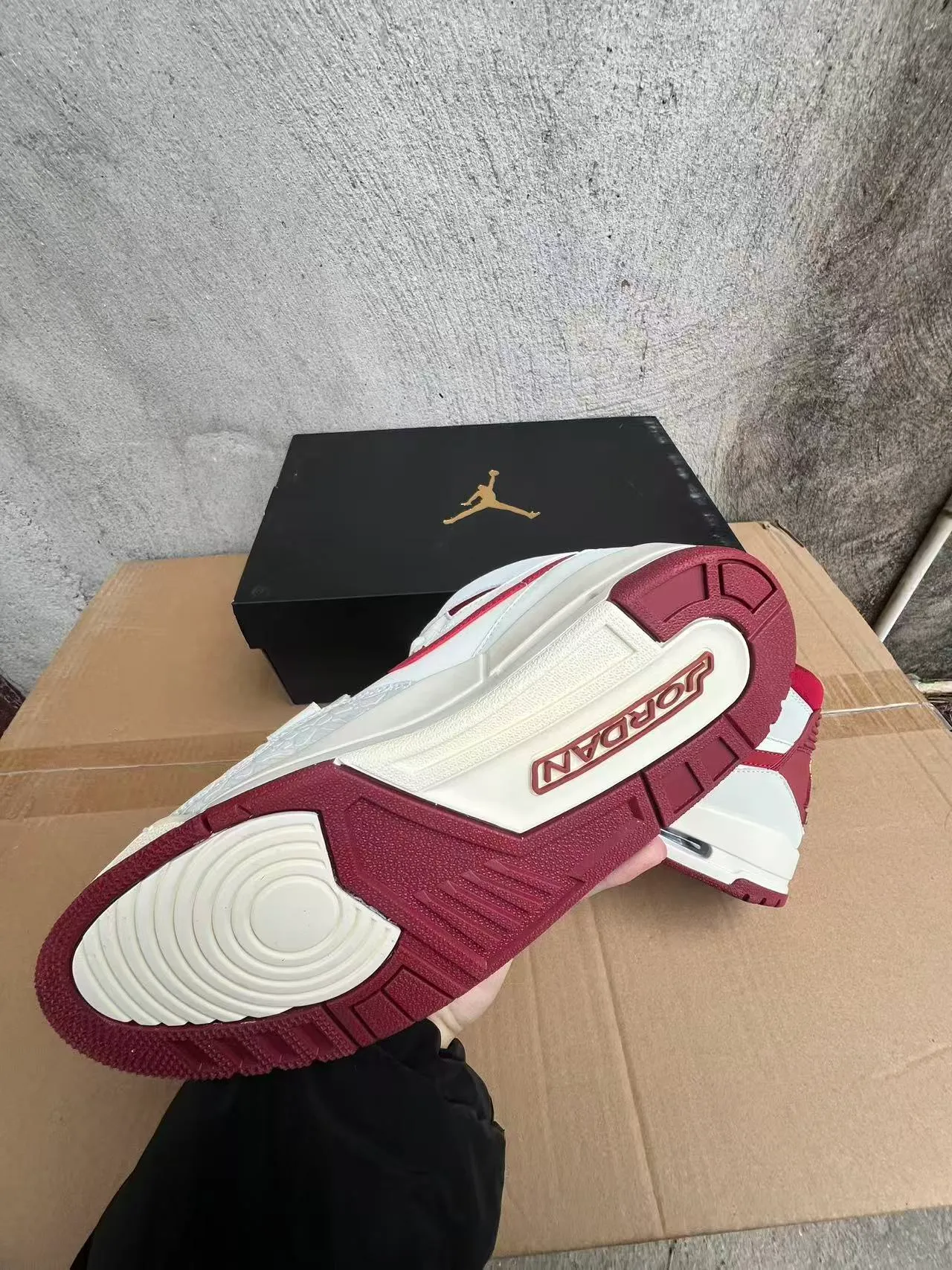 Air Jordan Legacy 312 Off-White y Rojo Zapatillas de Baloncesto 4