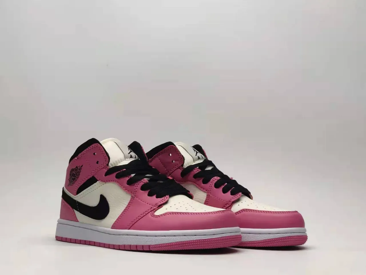 Air Jordan Pink White High-Top Padded Collar Basketball Shoes 3