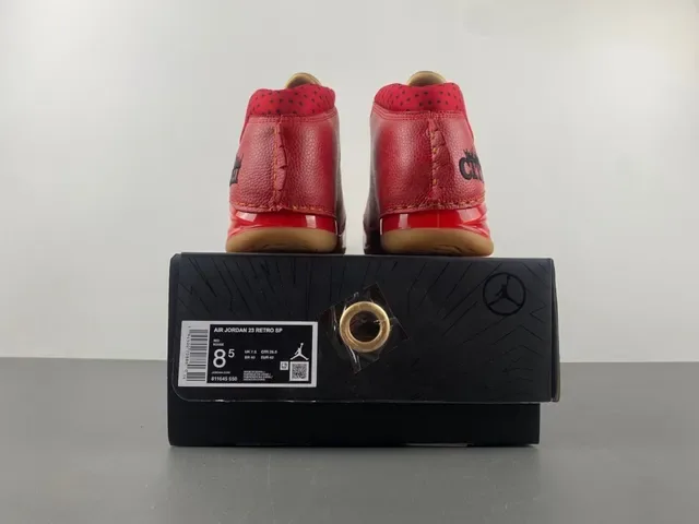 Air Jordan XX أحذية كرة السلة مدينة تاج ذهبي أحمر 18