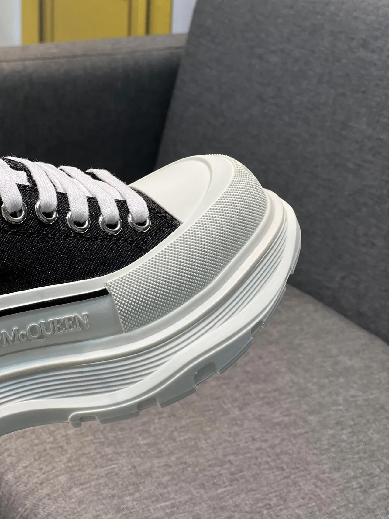 Alexander McQueen Oversized Sneaker Black and White Chunky Sneakers 3