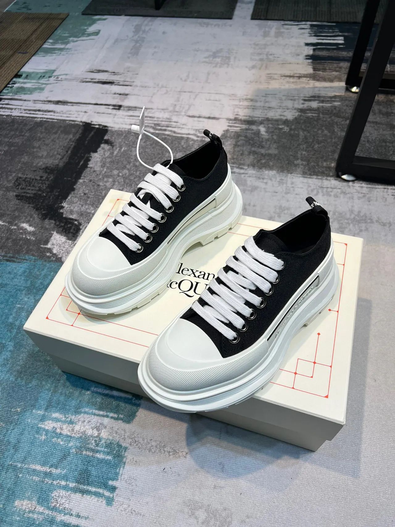 Alexander McQueen Oversized Sneaker Black and White Chunky Sneakers 5