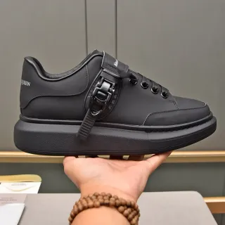 Alexander McQueen Oversized Sneaker Black Platform Sole Leather Upper Chunky Sneakers