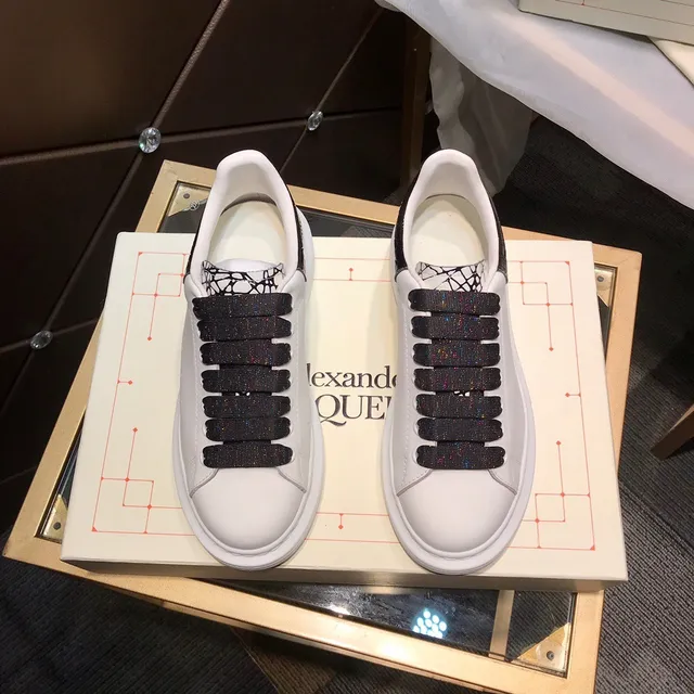 Alexander McQueen বড় স্নিকার সাদা কালো ঝলমলে ফিতা জীবনযাপন স্নিকার 9