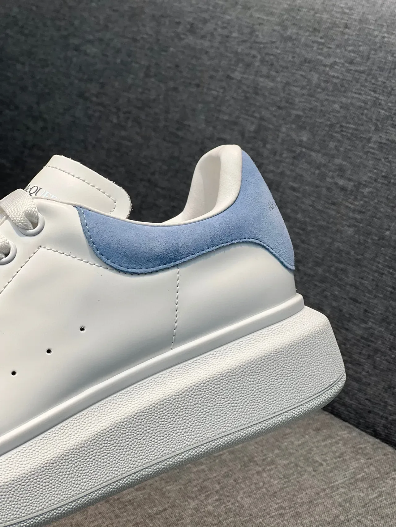 Alexander McQueen Oversized Sneaker White Blue Platform Sole Smooth Leather Upper Lifestyle Sneakers 8