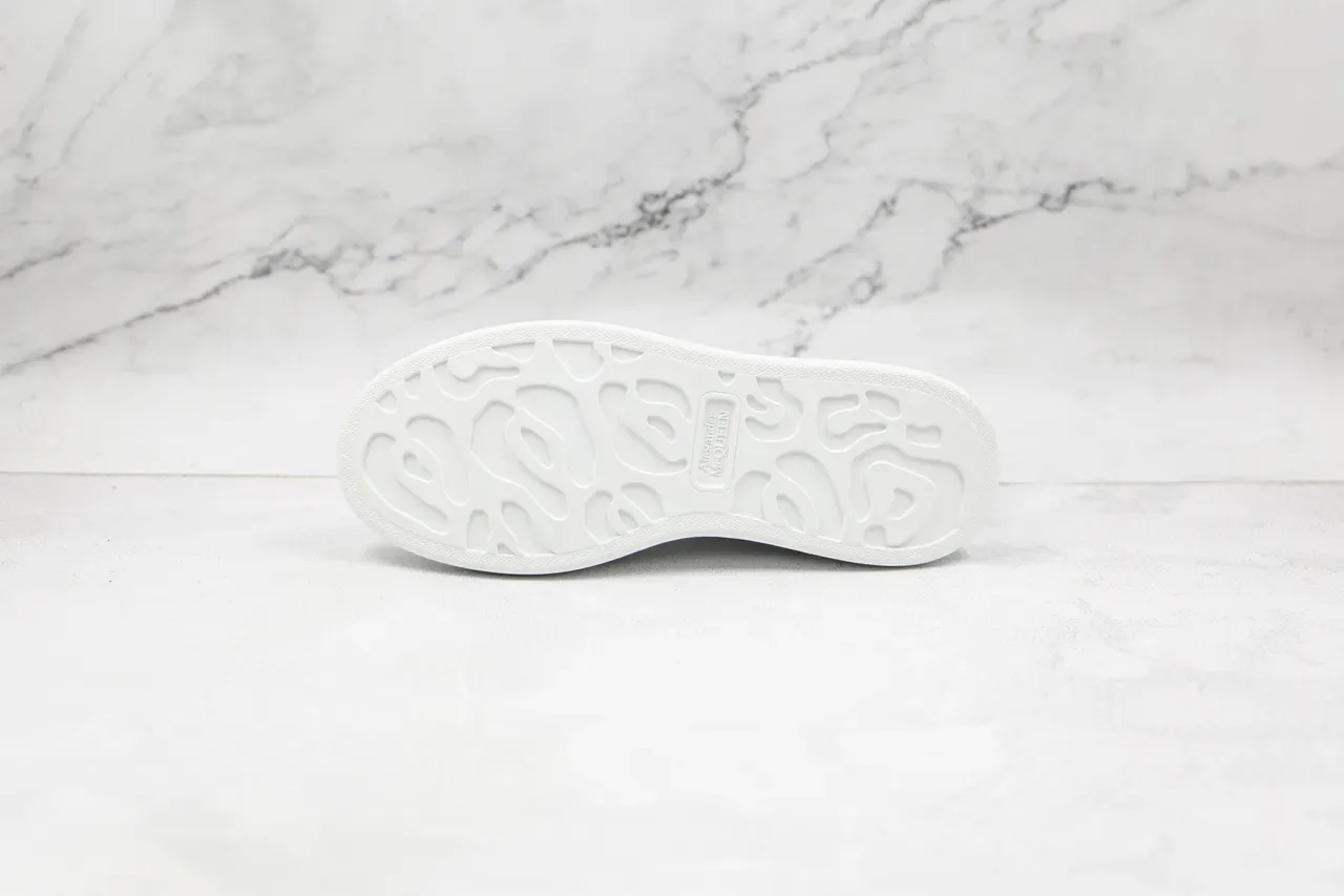 Alexander McQueen Oversized Sneaker White Blue Sole Leather Upper Lifestyle Sneakers 5