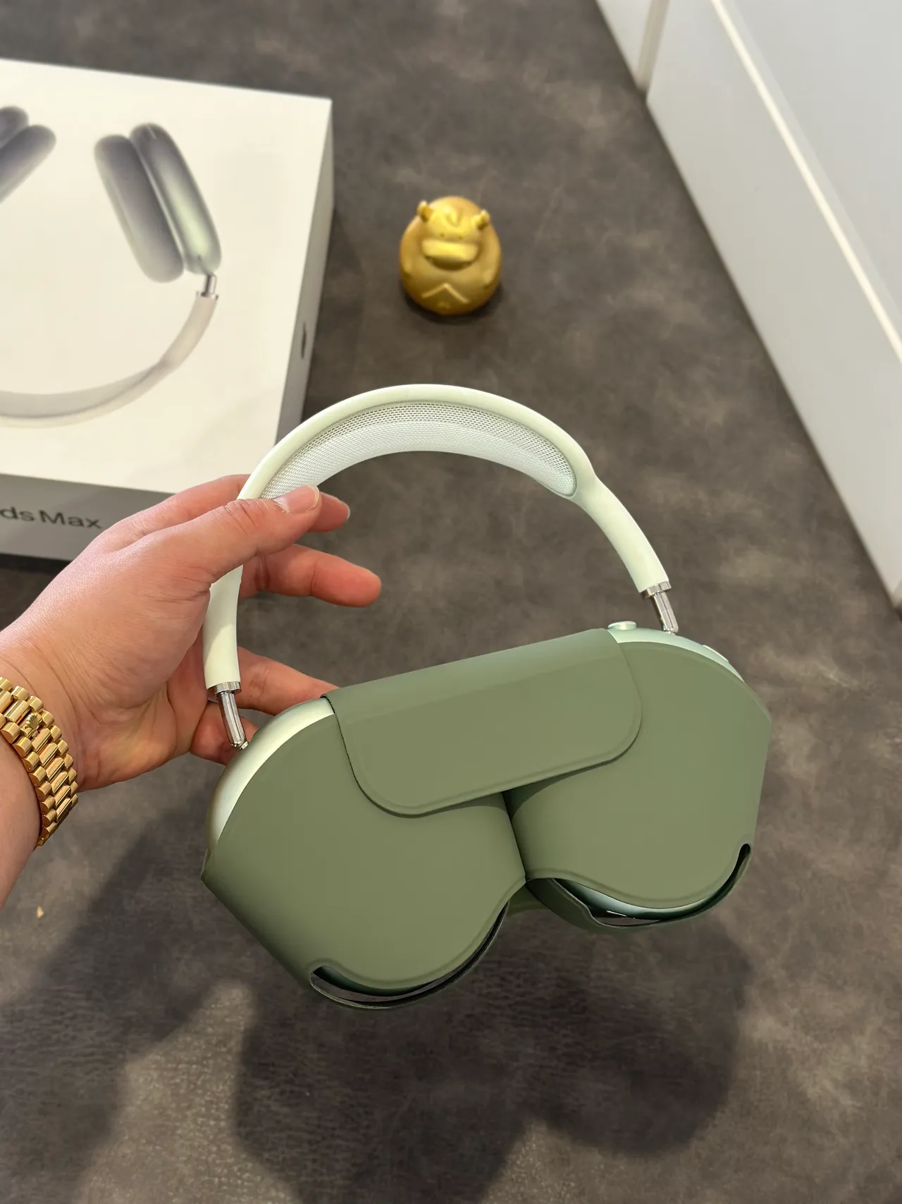 Apple AirPods Max Sage Green Over-ear Headphones 11