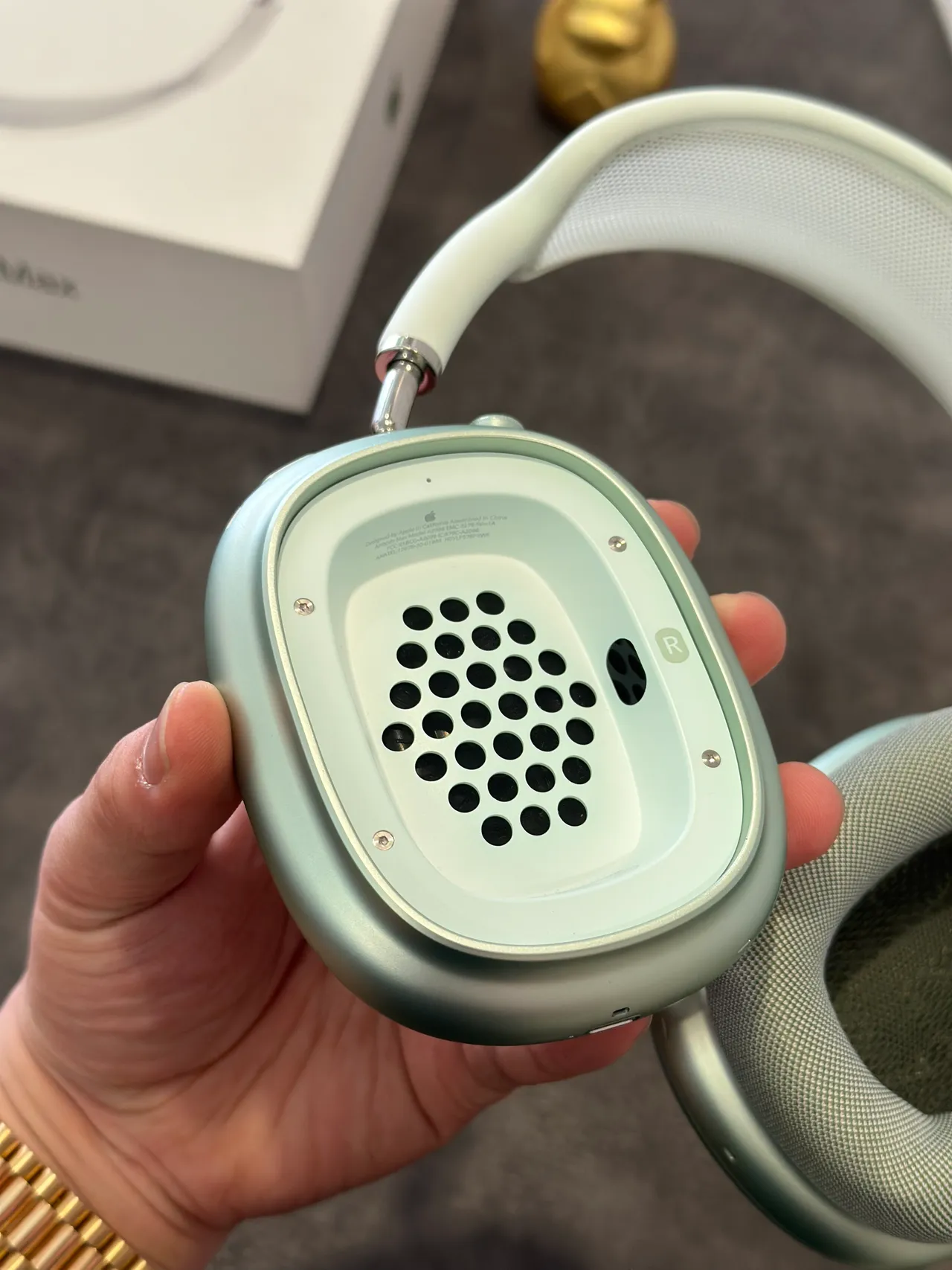 Apple AirPods Max Sage Green Over-ear Headphones 15